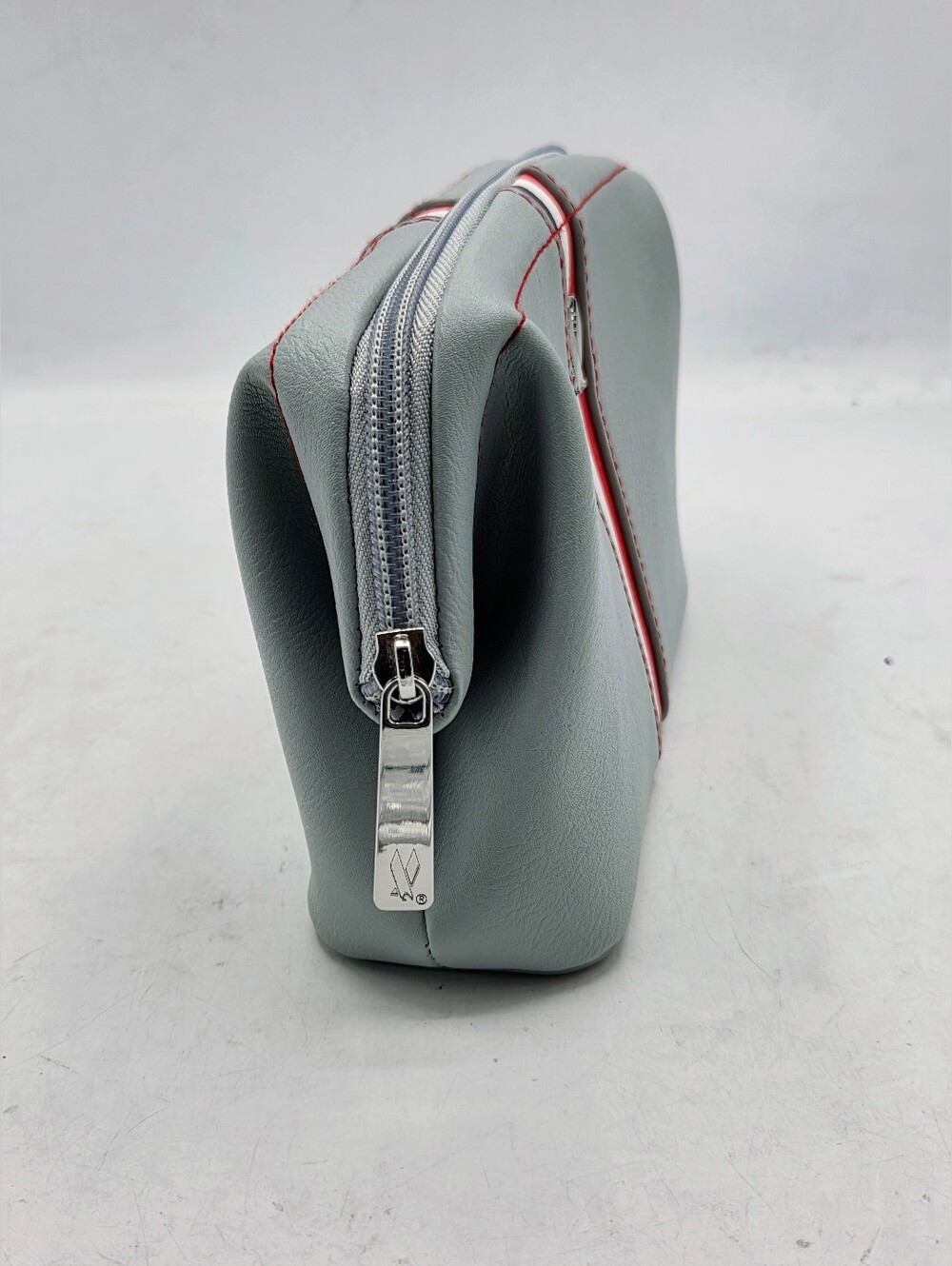 Formia Ltd American Airlines 100th Anniversary Amenity Kit Bag Grey Red Blue - Picture 5 of 15
